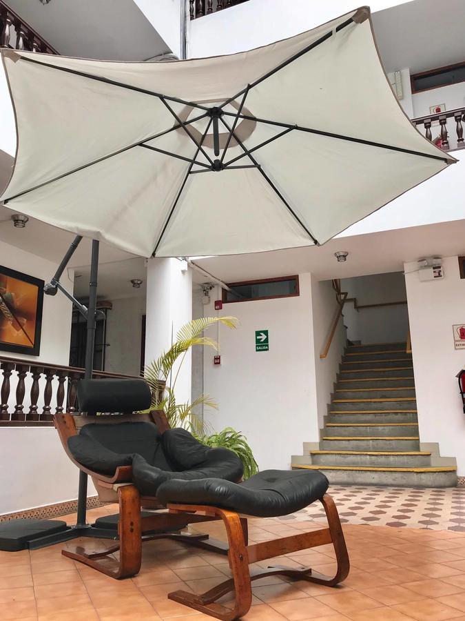 Hotel Miraflores Lodge Lima Kültér fotó